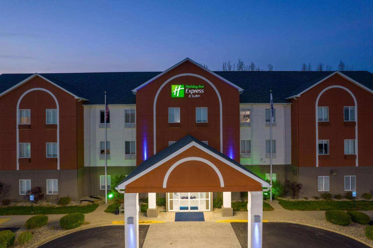 Holiday Inn Express Hotel & Suites Bedford By Ihg Exterior photo