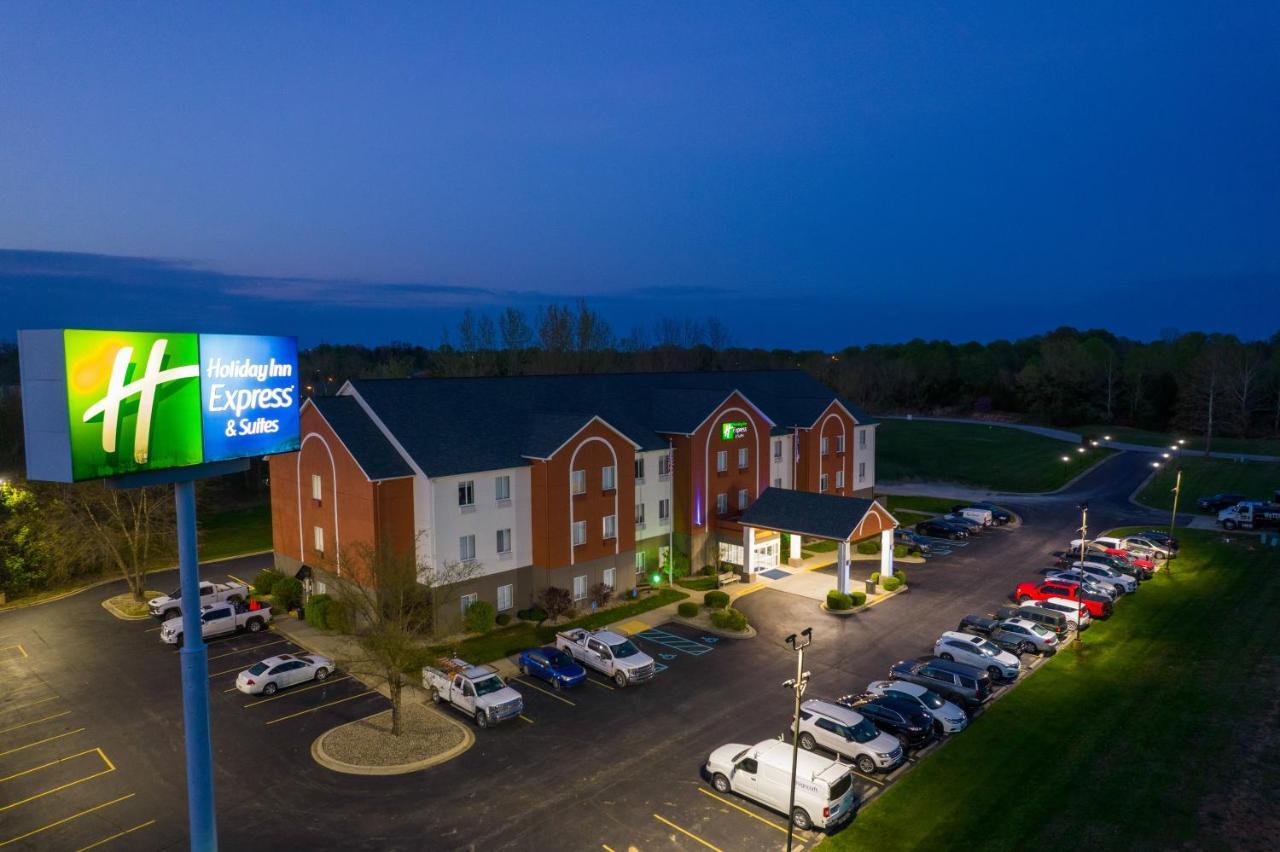 Holiday Inn Express Hotel & Suites Bedford By Ihg Exterior photo
